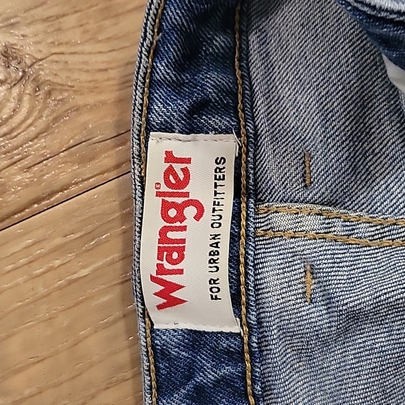 Wrangler Jeans - Picture 4 of 5